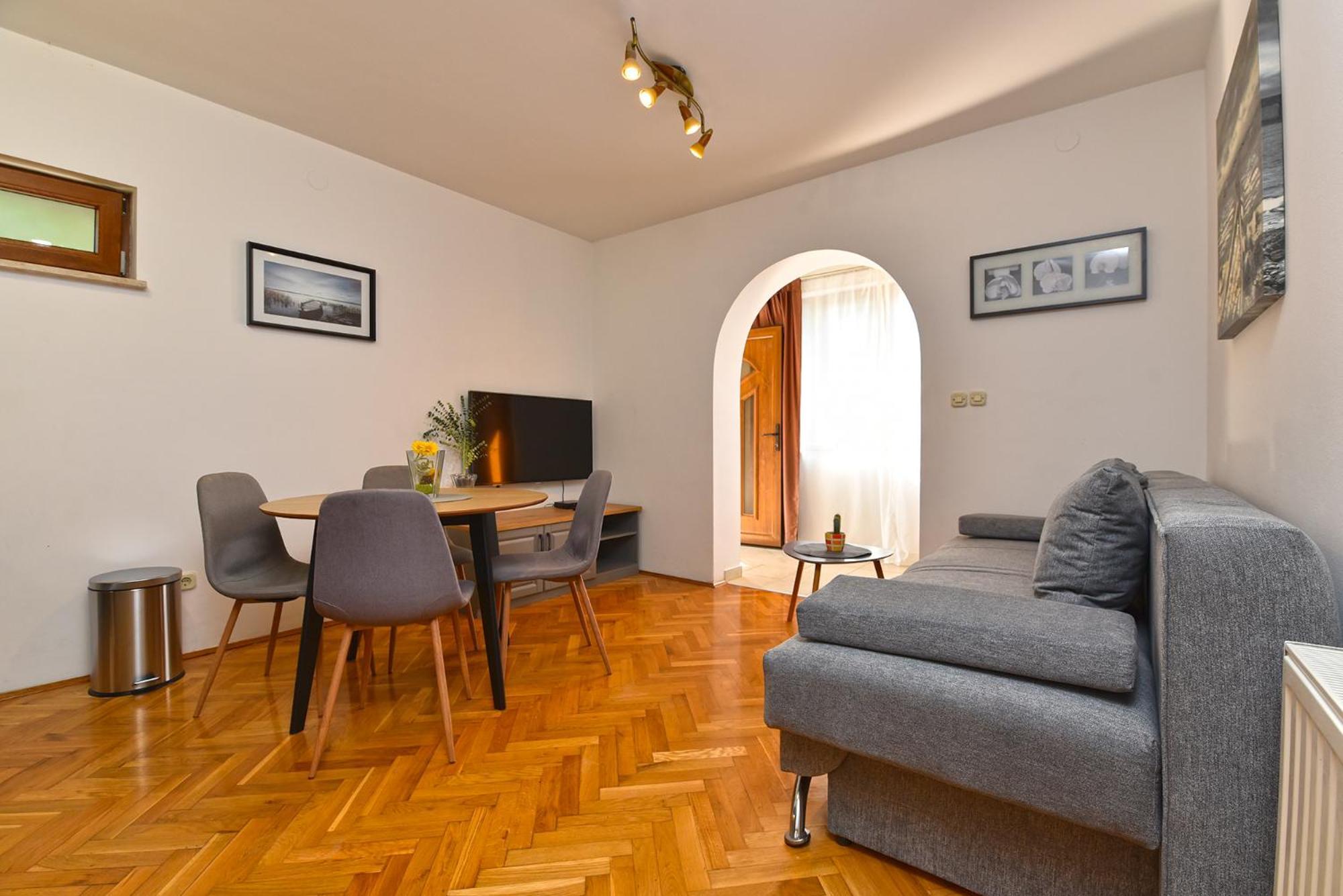 Appartement 408 *
